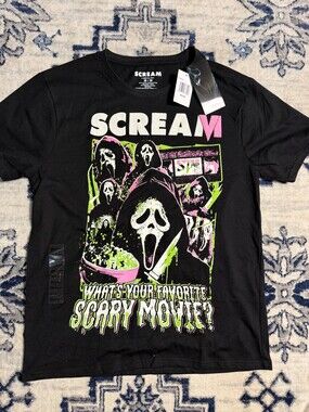 Scream VI Ghostface What’s Your Favorite Scary Movie Black Graphic T-Shirt Mediu